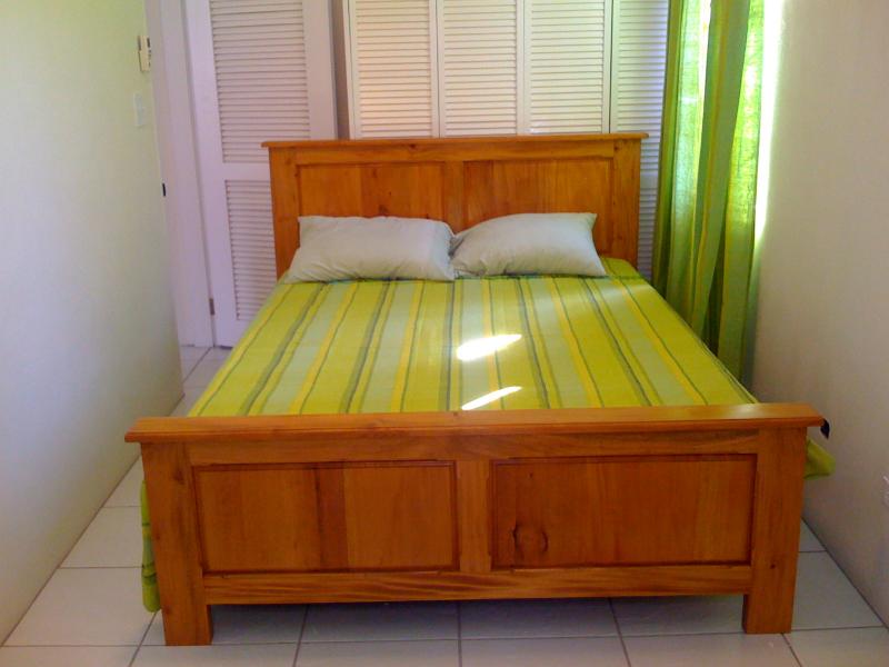 Solid Mahogany Bed